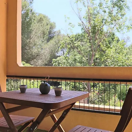 St Raphael : Studio 50m Plage 4 Personnes Terrasse * Сен-Рафаель